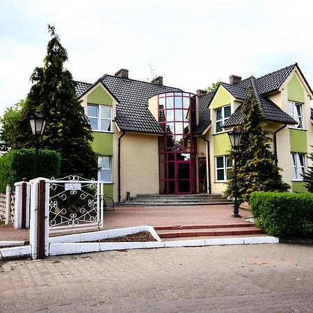 Pensjonat Pod Kasztanami Glogau Exterior foto